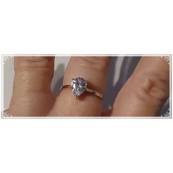 Stunning 1.5 Ct. Pear Cut Genuine Diamond Simulant Solitaire Engagement Ring #10 - Picture 4 of 4